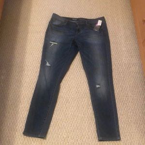 BNNW mossimo Skinny Jeans!!!